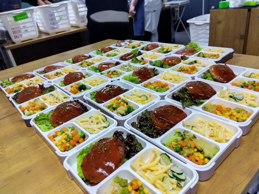 お弁当の仕込み